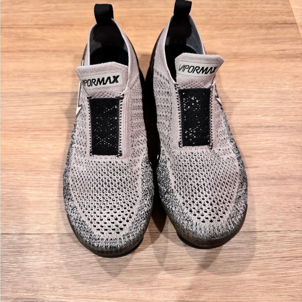 Nike Knit Women's Sneakers